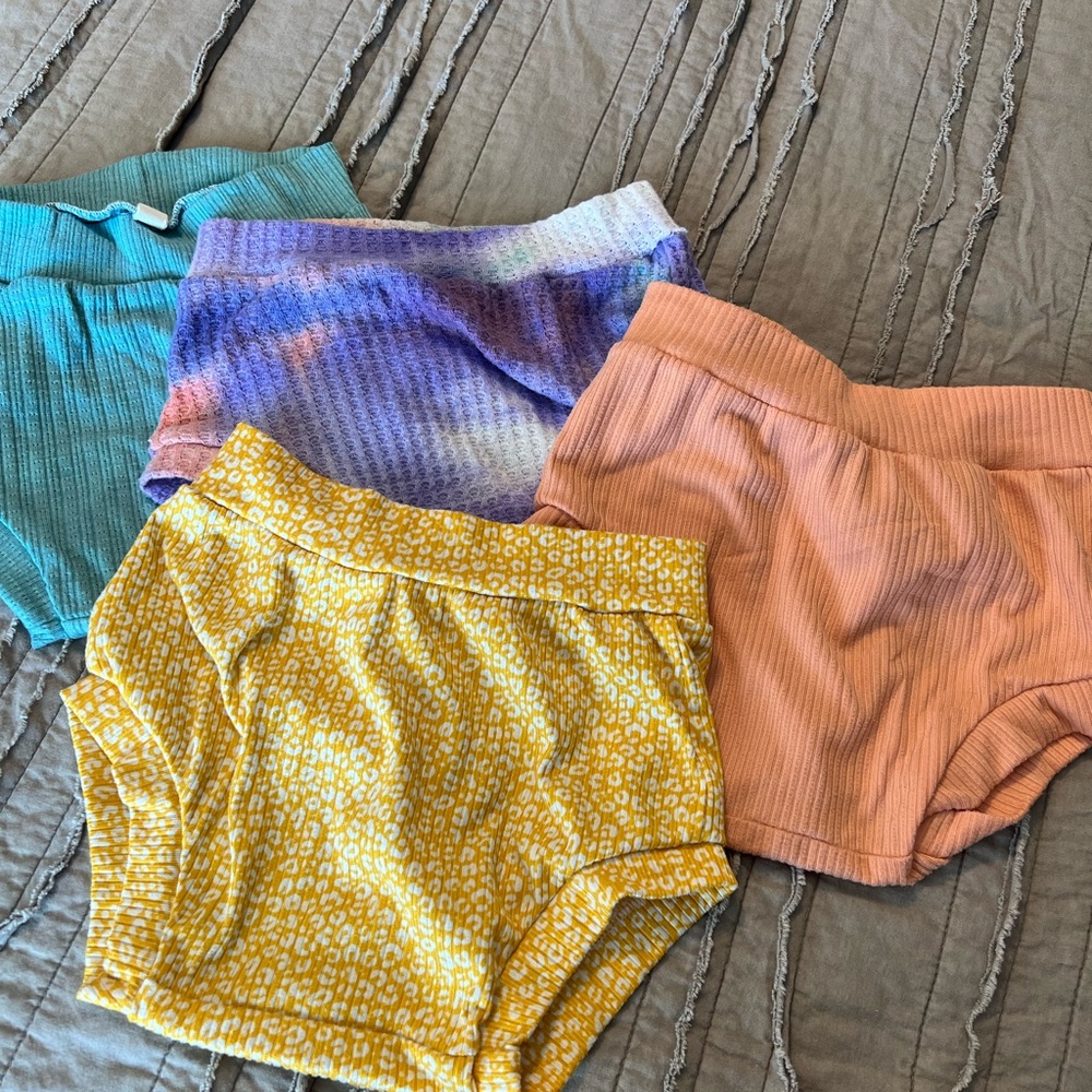 Size 2 Bummies